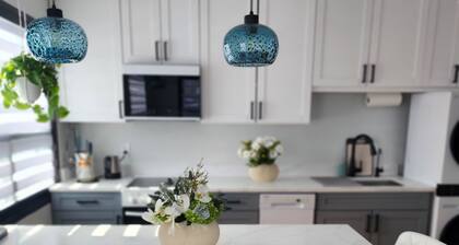 Luxury Floral Loft • Near NYC, MetLife Stadium