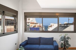 Living area - VCV FM Apartment (Las Palmas de Gran Canaria)