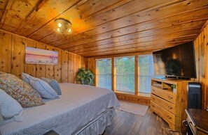 4 soverom, strykejern/-brett, reiseseng for barn og wi-fi (inkludert)