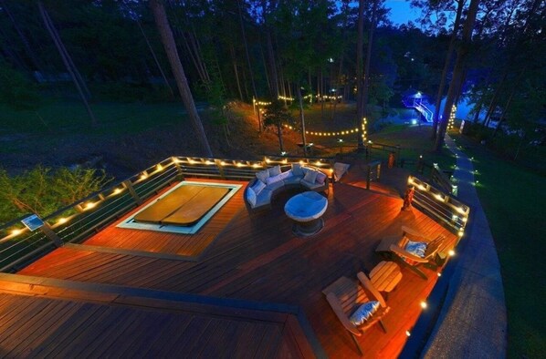 Property grounds - Decked Out was chosen by it's new owners for it's long history of great reviews. (Burkeville)