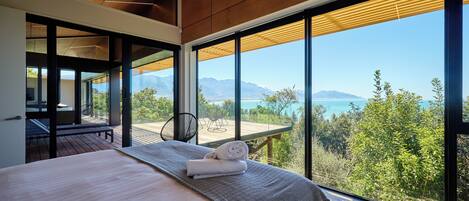 3 bedrooms, WiFi, bed sheets