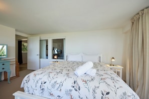 6 Schlafzimmer, Bügeleisen/Bügelbrett, kostenloses WLAN, Bettwäsche
