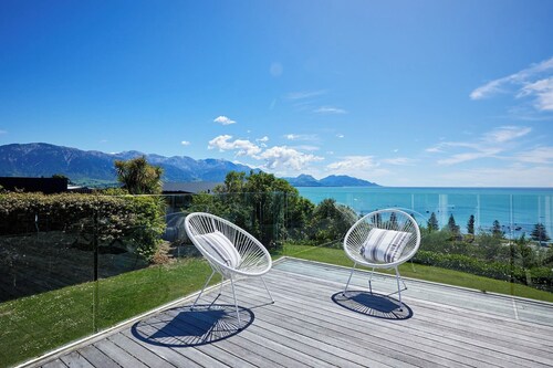 Ocean & Mountain Views | Spacious Home - KK24113