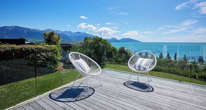 Ocean & Mountain Views | Spacious Home - KK24113