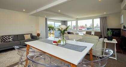 Sunny | Getaway | Close To Beach - KK6786