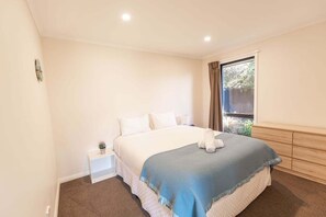 5 chambres, fer et planche Ă repasser, Wi-Fi, draps fournis
