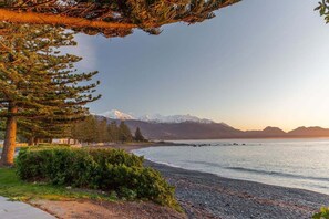Beach - Waves Apartment 9 | KK94009 (Kaikoura)