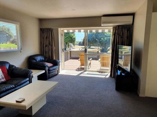 Location | Ocean & Mountain Views | Close to Park - KK6845