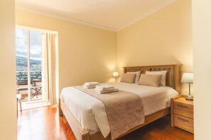 3 間睡房、熨斗/熨衫板、可攜式嬰兒床、免費 Wi-Fi