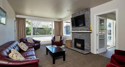 Cosy | Central | Affordable - KK8665