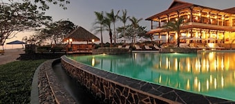 Luxurious villa in Hacienda Pinilla. Golf, Beach Club, Breakfast and Cleaning.