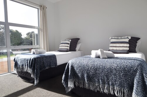 Modern | Sunny | Ocean Views - KK62109