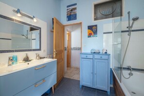 Hair dryer, towels, toilet paper
