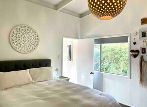 4 chambres, fer et planche à repasser, Wi-Fi, draps fournis