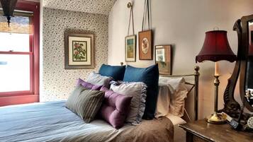 Bureau, espace de travail pour ordinateurs portables