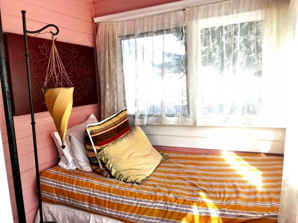 Double Room, Garden View | Desk, laptop workspace, free WiFi