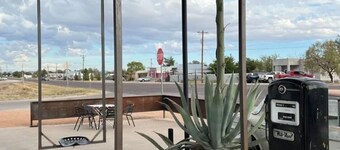 Pik-Pak B - `Service Station`