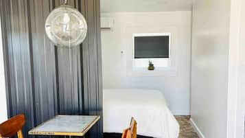 1 quarto, escrivaninha, Wi-Fi de cortesia, roupa de cama