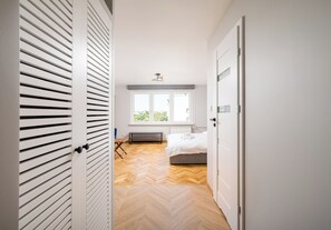 1 sovrum, strykjärn/strykbräda, wi-fi och sängkläder