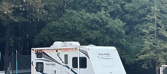 Redwood RV Retreat: Trampoline, Animals & Family Fun