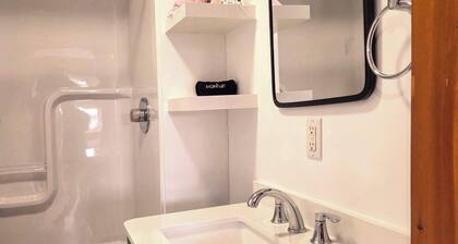 Cottage # 1 Hunts Point Beach Cottages - 2 bedrooms