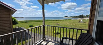 Cottage #2 Hunts Point Beach Cottages 2 bedrooms