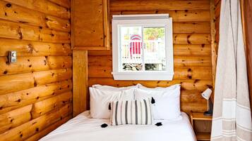 1 bedroom, iron/ironing board, travel cot, WiFi