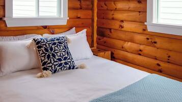 1 habitación, tabla de planchar con plancha, cuna de viaje y wifi