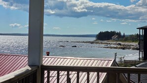 Property grounds - Pent House at Hunts Point Beach Cottages (Hunts Point)