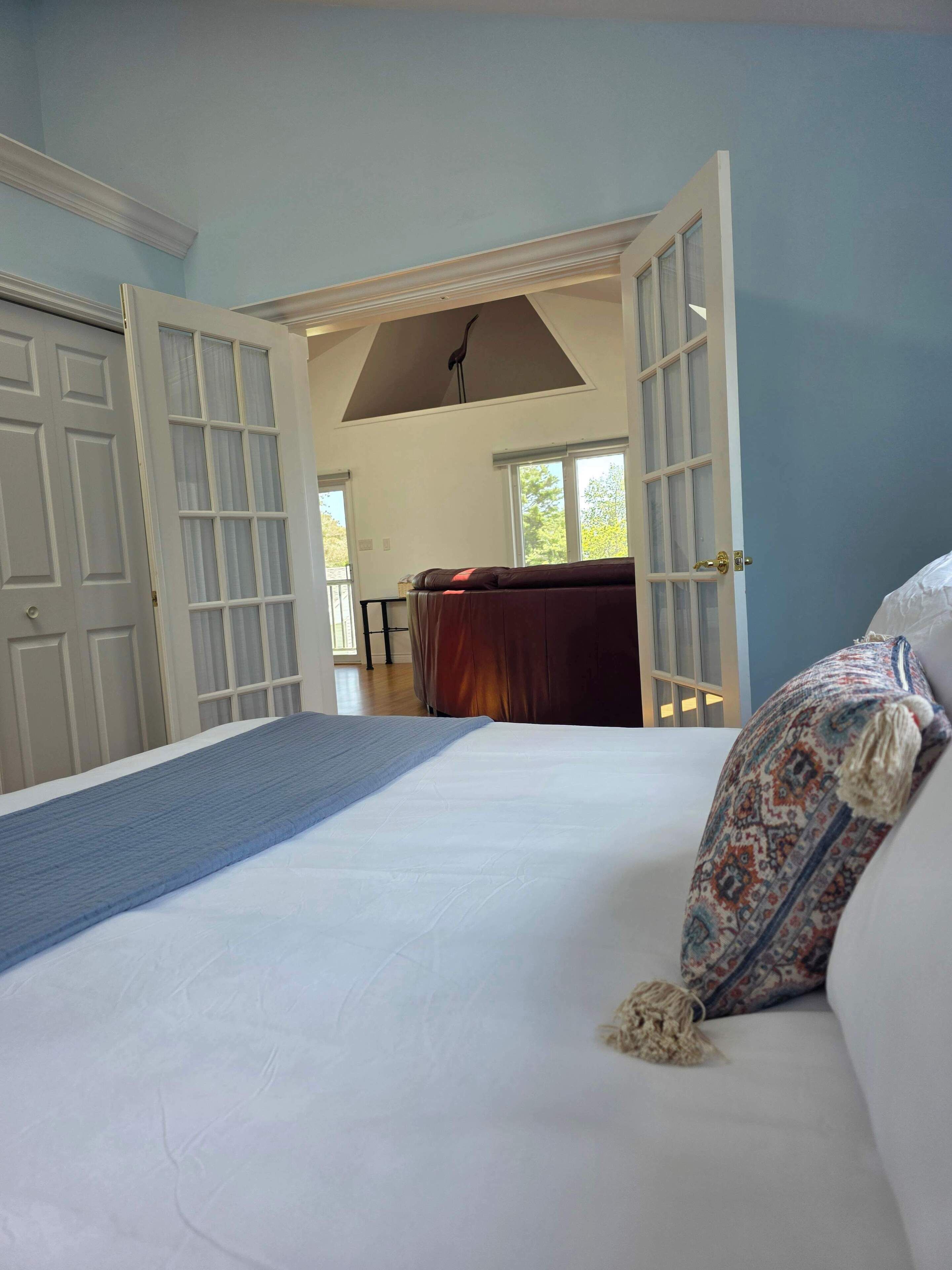 1 bedroom, iron/ironing board, travel crib, WiFi