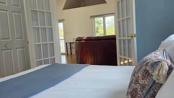 1 bedroom, iron/ironing board, travel crib, WiFi