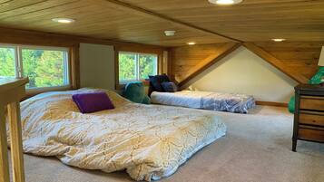 2 quartos, ferros/tábuas de passar roupa, Wi-Fi, roupa de cama