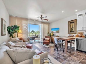 Smart TV, stereo - Gulf Place Cabanas 207 private beach access (Santa Rosa Beach)