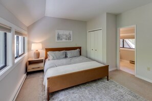 4 bedrooms, WiFi, bed sheets