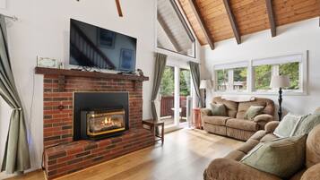 TV connectée, cheminée