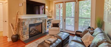 TV connectée, cheminée