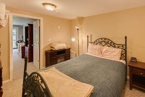 3 bedrooms, WiFi, bed sheets