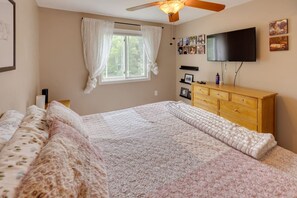 3 bedrooms, WiFi, bed sheets