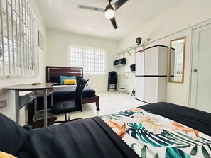 2 chambres, fer et planche à repasser, lit parapluie, Wi-Fi