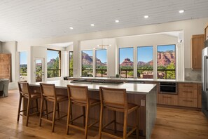 Fridge, microwave, oven, stovetop - *New* 8-Bedroom Red Rock Retreat l Pool l Hot Tub l Pickleball l Playground l Putting Green (Sedona)