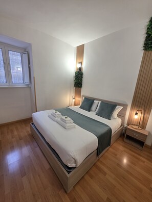 2 quartos, ferros/tábuas de passar roupa, Wi-Fi, roupa de cama
