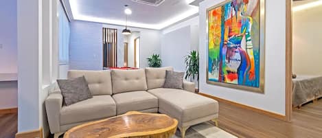 Apartment | Living area | Flat-screen TV, DVD player