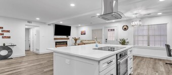 Modern 4 bedrooms house near Spectacular Lake Ray Hubbard Rockwall/ Heath TX