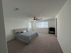 4 bedrooms, free WiFi, bed sheets