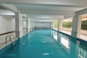 Inomhuspool och uppvärmd pool