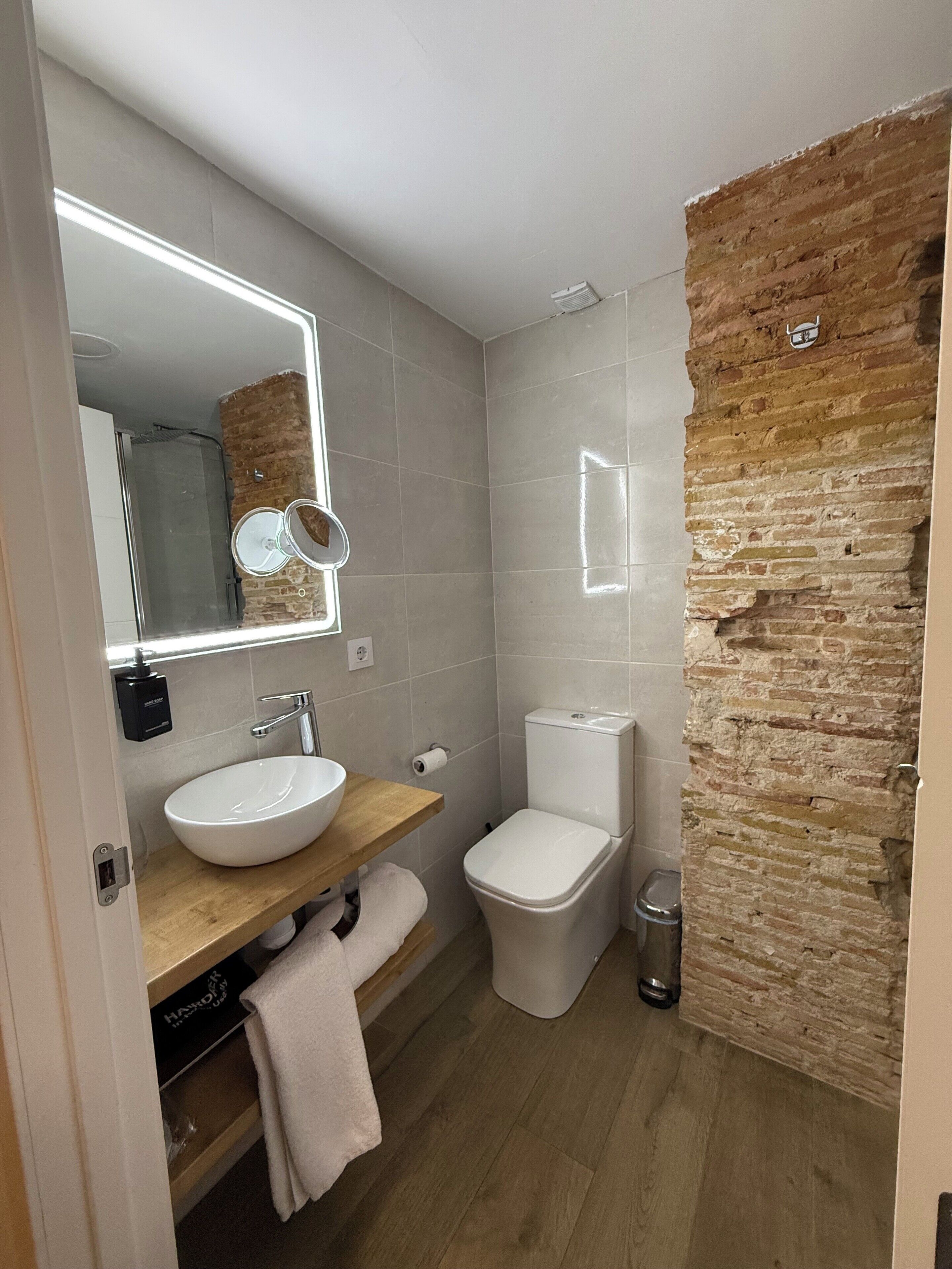 Photo - Catalina Suites Hotel 3*