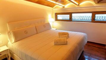 Habitación doble superior | Ropa de cama de alta calidad y edredones de plumas