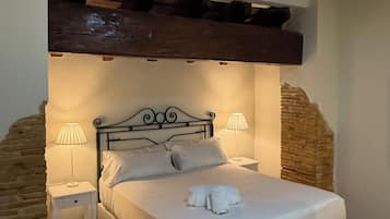 Standard Double Room | Premium bedding, down comforters, Select Comfort beds, minibar