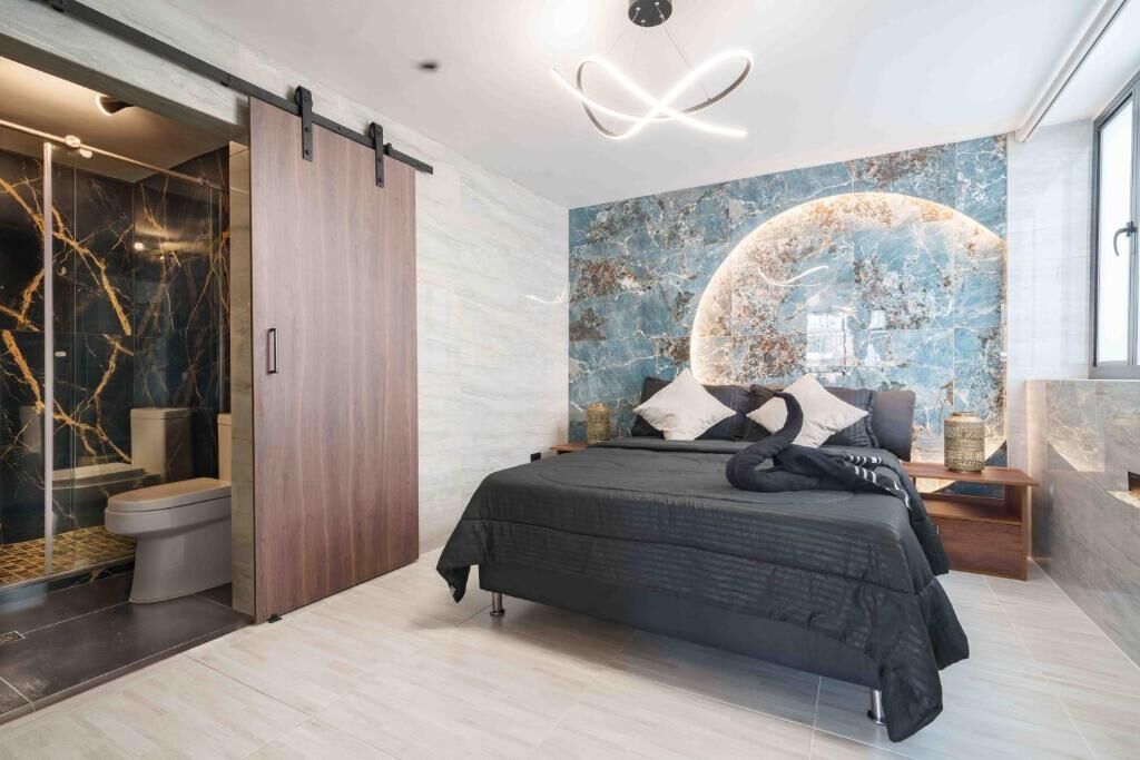 3 dormitorios, tabla de planchar con plancha, wifi gratis y ropa de cama