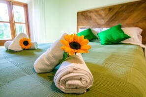 6 habitaciones, tabla de planchar con plancha y cuna de viaje